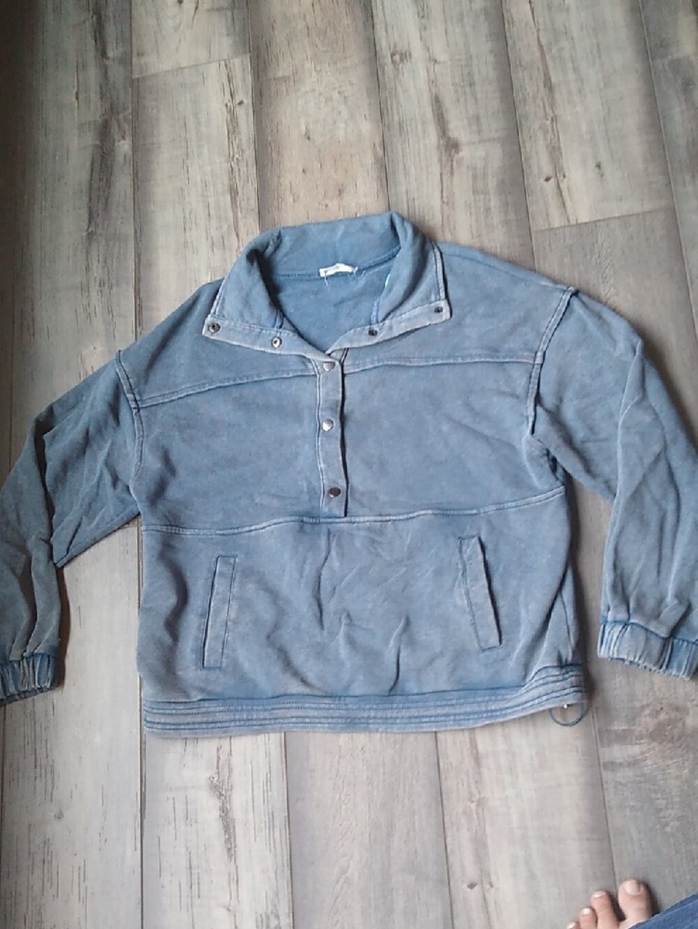 Washed Slate Mock-Neck Pullover Sweatshirt - Picture 2 of 6